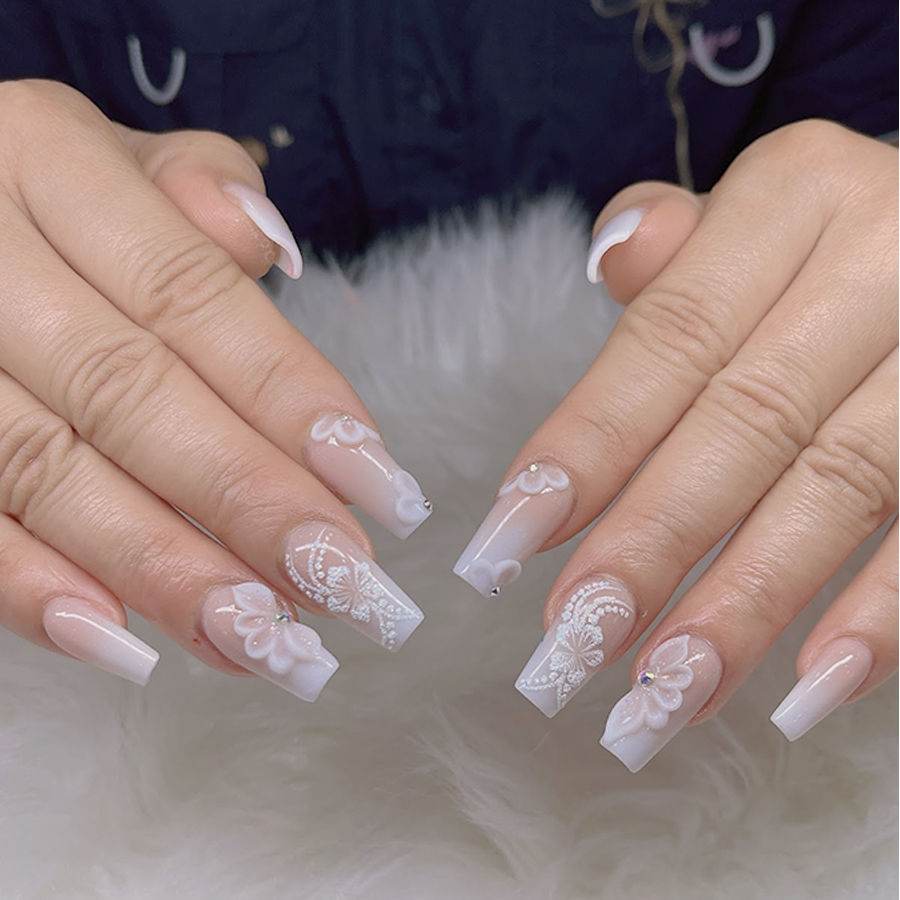 Deluxe Nails Spa & Lash